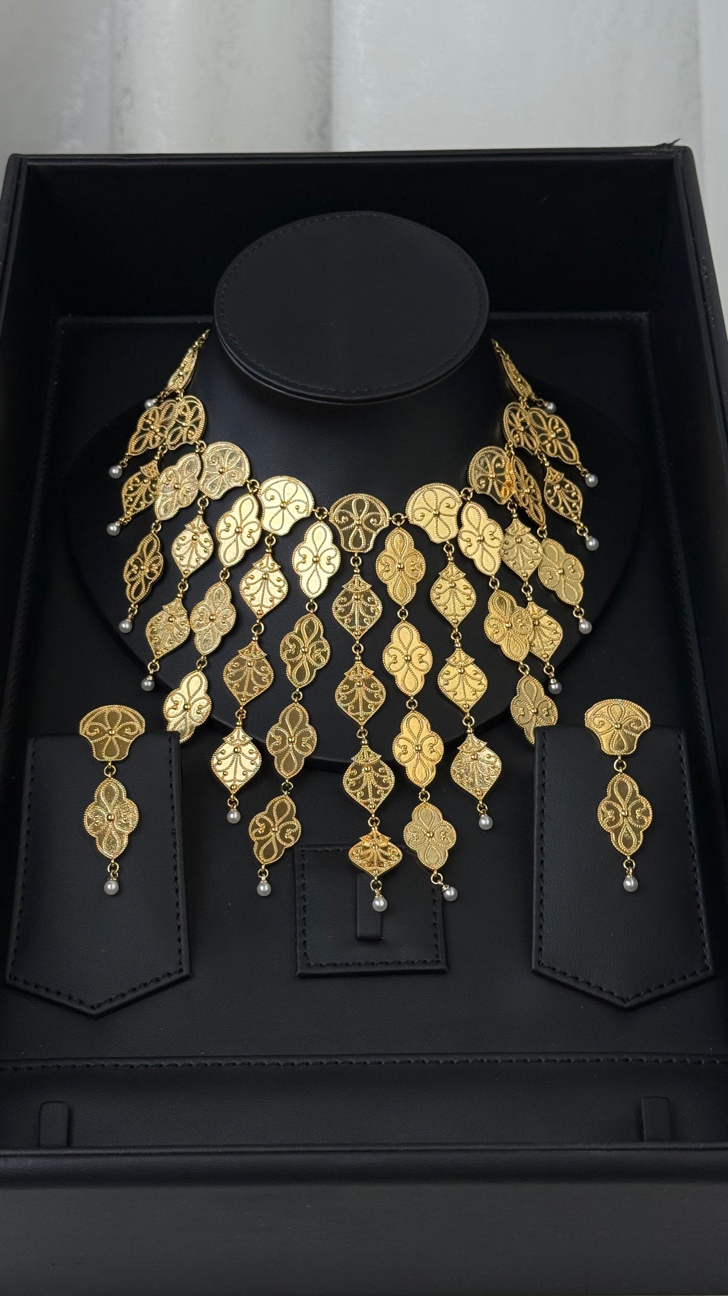 Sheikha Hind – Short