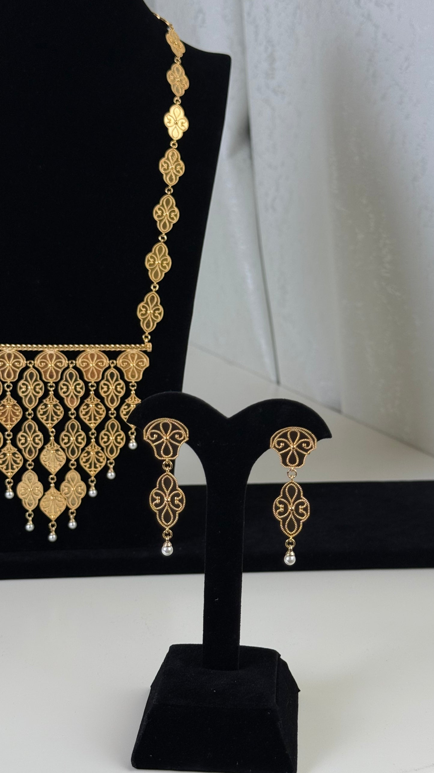 Sheikha Hind – Long