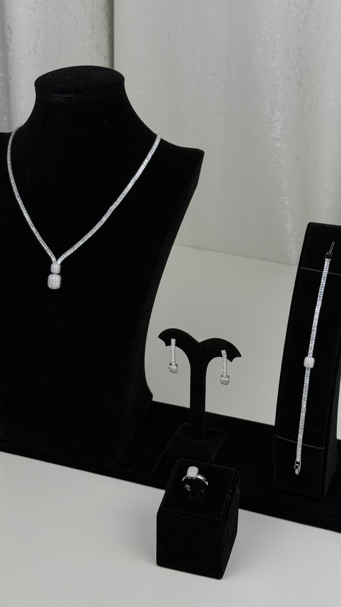 Diva Frost Set